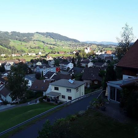Zwinglis Ferienwohnung Rosi Nesslau Exteriör bild