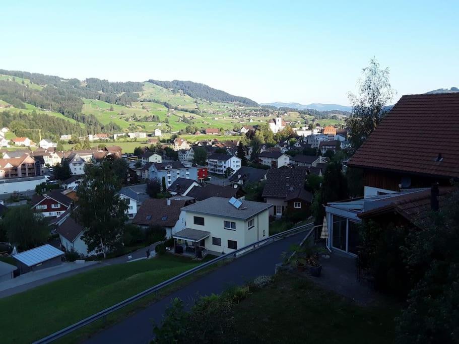 Zwinglis Ferienwohnung Rosi Nesslau Exteriör bild